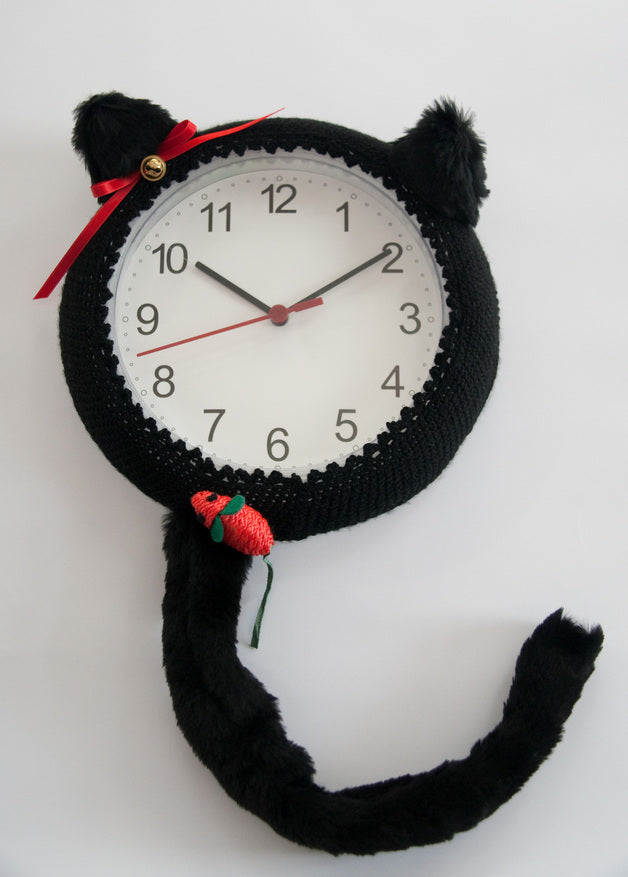 Crochet Cat Clock