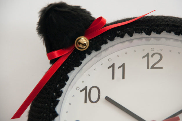 Crochet Cat Clock