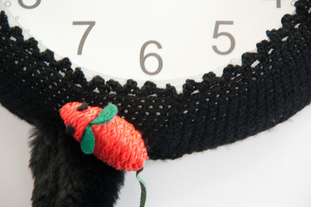 Crochet Cat Clock